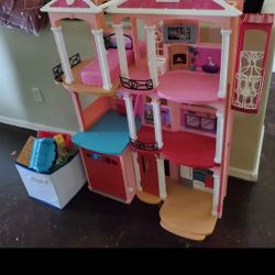 Barbie Dream House