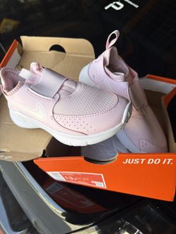 Nike Flex Runner kids Shoes, Pink kids Size 13