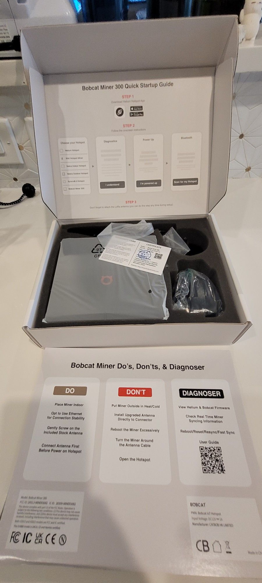 Bobcat Helium 300 Miner Brand NEW!