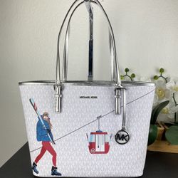 Michael Kors Jet Set Travel MD Carryall Tote Girls Graphic