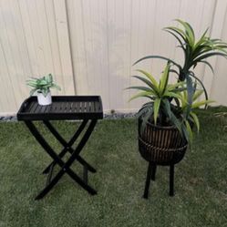 Black furniture: folding tray table (Removeable tray) & XLarge plant stand PLEASE C description b4?