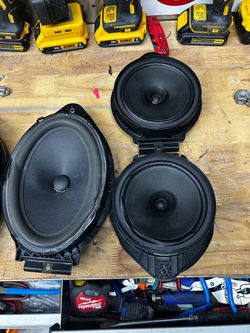 OEM Car Door Speakers Set of 4 GMC/Chevy 2024 sierra
