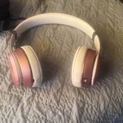 Pink Solo Beats 