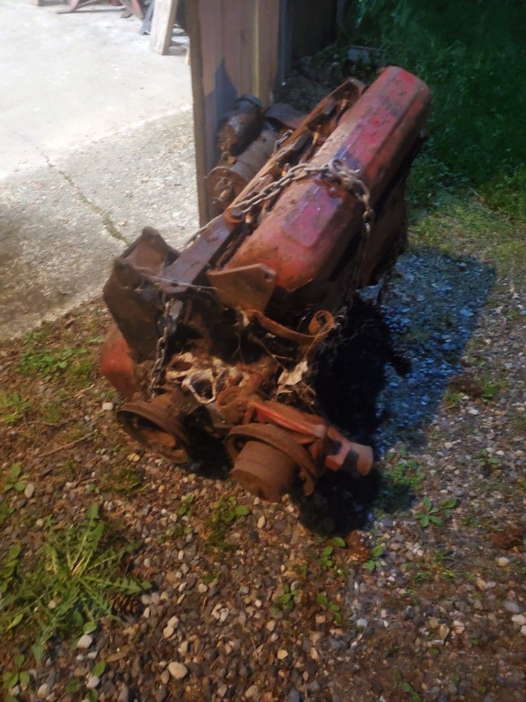 International Scout 196cid Motor