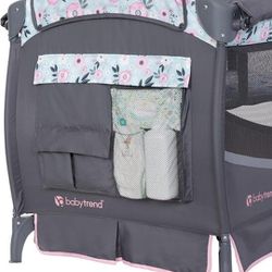 New Baby Trend Deluxe Nursery and Play Pen  Center