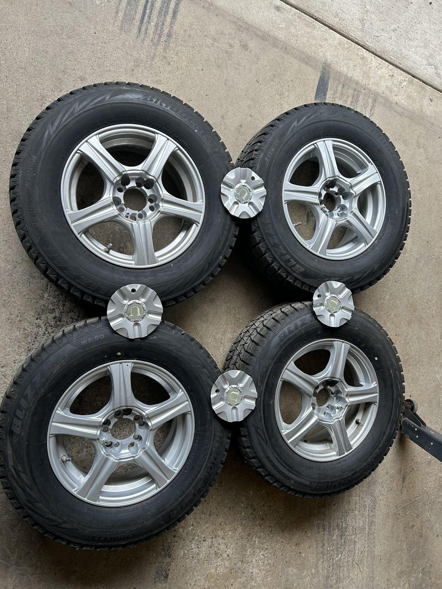 15x 6.5 Inch Wheels With Snow Tires