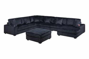 7 pc xl Corduroy sectional  New in a box  We offer delivery and installation      Juego de sofas Nuevos en Caja