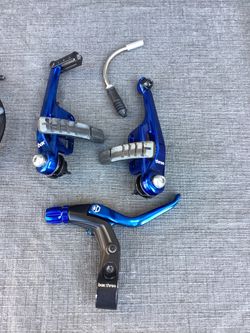 BOX COMPONENTS BMX PRO V-BRAKE KIT BOX THREE WITH LEVER AND CABLE 85mm Or 108MM BLUE