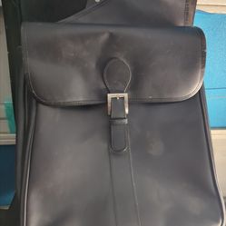 Siamod Crossbody/Shoulder Computer Bag Black Leather Laptop Protection Section