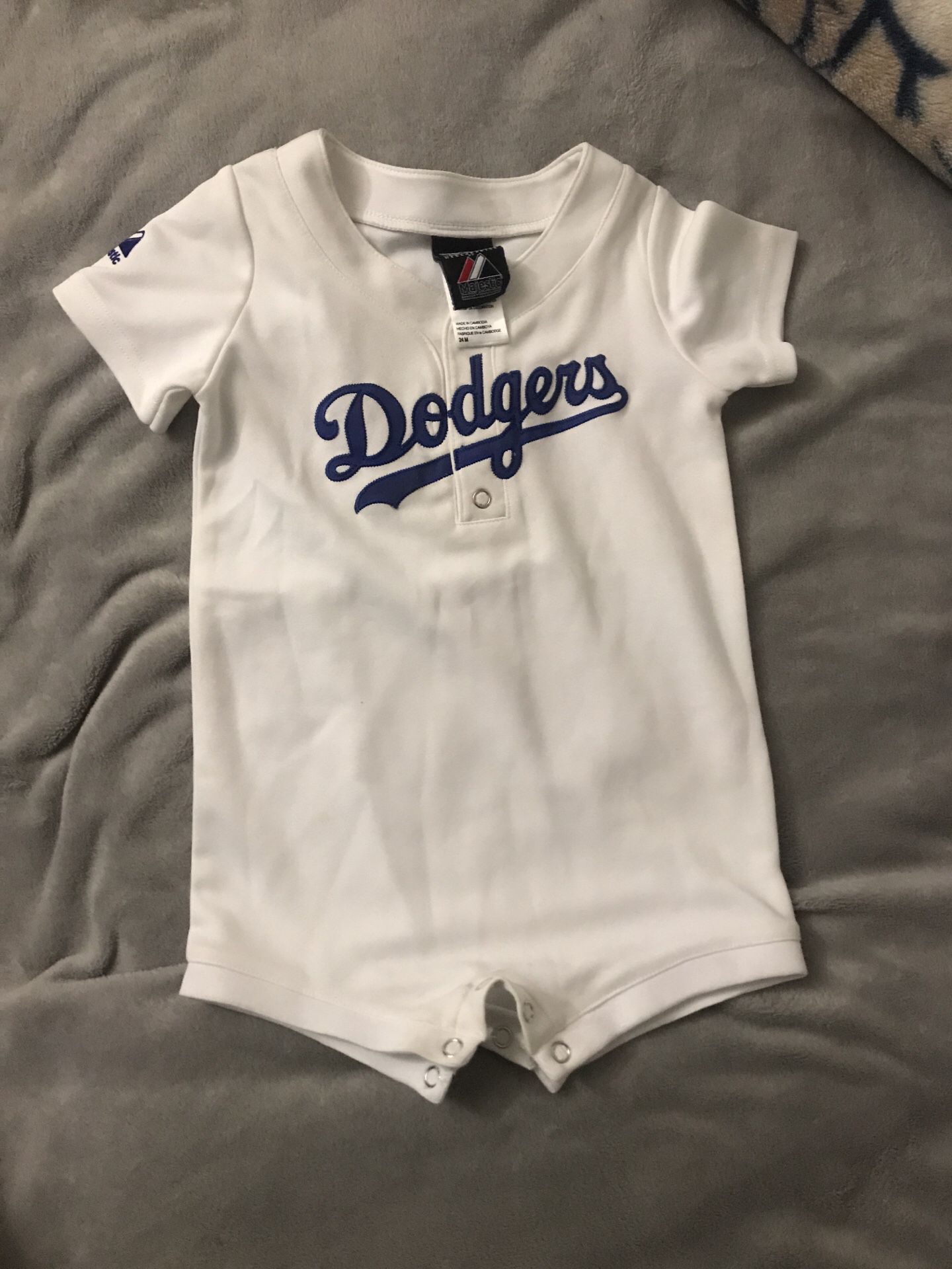 Dodgers jersey onesie for 24m baby for Sale in Ontario, CA - OfferUp