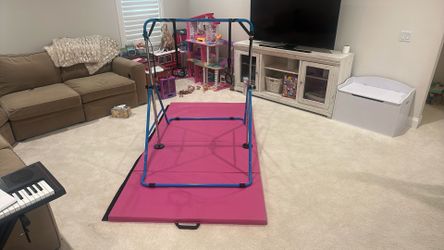 Gymnastics Bar and Safety Mat