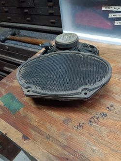 2 -5 1/2x8 Original Ford Speakers With Connectors Number Xf2f-8808-ac