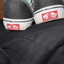 Size 7 Women’s Vans