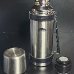  1.0L Stainless Steel Vacuum Travel Bottle Northwest Territory