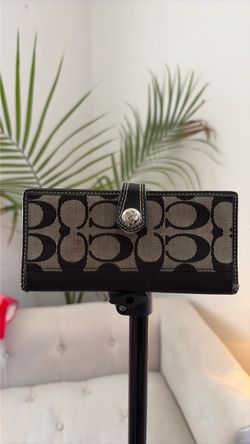 Coach wallet