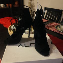 ALDO.. High Heels.. 5.00$
