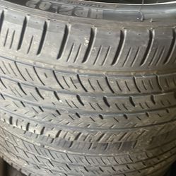 Vendo Estas Llantas Usadas En Buenas Cantidades 