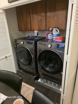 LG  TURBO WASHER AND DRYER WITH  PLATFLORM DRAWERS