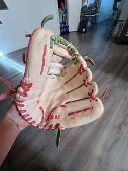 Baseball glove