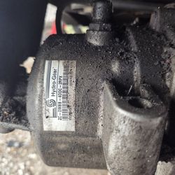 ((READ AD))((set of TWO))((LEFT AND RIGHT Hydros Troybilt Zeroturn)) Zeroturn Mower 