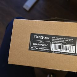 Targus USB-C Universal DV4K Docking Station (Brand new, sealed) with 100W Power (DOCK190USZ)