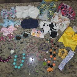 Girls bows  & accessories bundle!
 27 piece set ❤️ 💙 💜