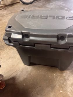 Ride rear cooler box