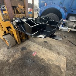 End Dump Fifth Wheels 