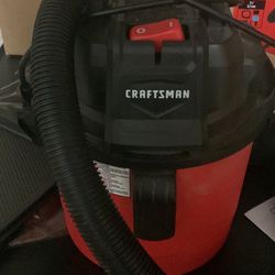 Craftsman 2.5 Gallon Vacuum 