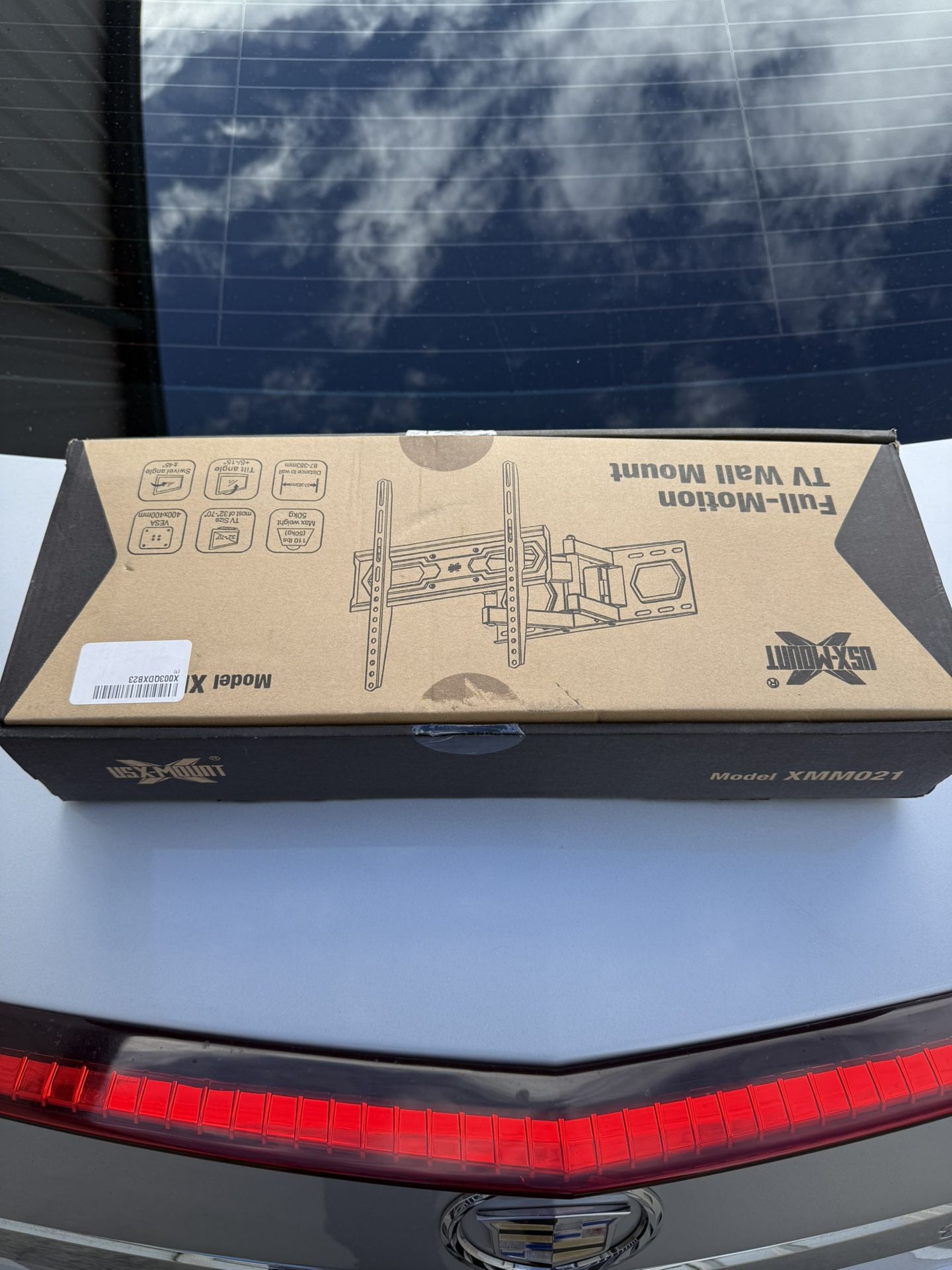 TV Wall Mount (up to 70”)