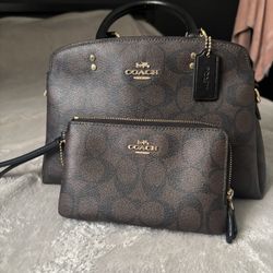 Coach Lillie Carryall Handbag With Matching Wristlet 