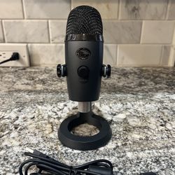 Blue Yeti Desktop Microphone