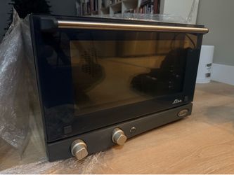 Cadco Lisa OV-013 like new
