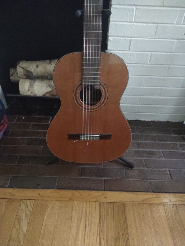 Martinez MC 58C Guitar & Marue Case