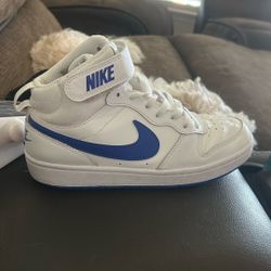 Nike Court Borough Mid 2 – White/Black – Size 4.5Y – $40 OBO