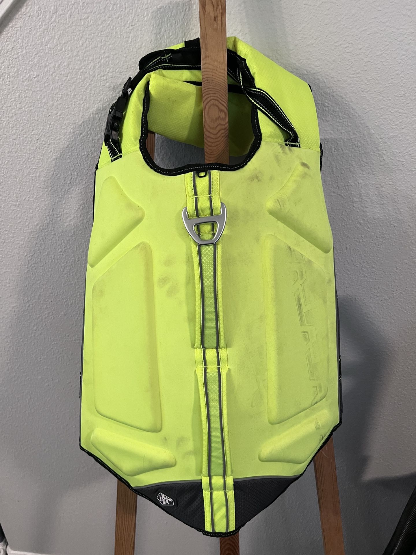 High Visibility Dog Lifevest