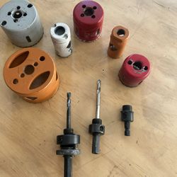 6 Hole Saws + 3 Arbors