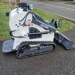 2025 Aboss GH380. Skid, stir. 2 attachments. Heavy duty, American made grappler. And Loader bucket.
