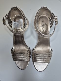 Life Stride Champagne Heels Size 6.5 – Like New