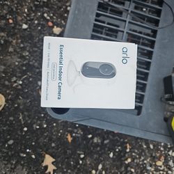 Arlo Essential Camera 