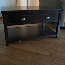 Free coffee table like new