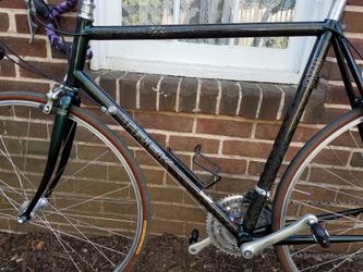1996 Trek 2120 ZX Series Carbon/aluminum 58cm 24-speed Road Bike