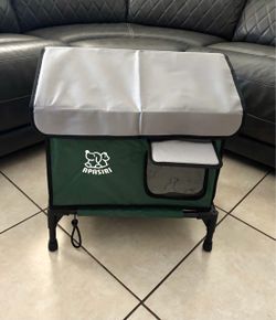 Apasiri Indoor/Outdoor Cat House with Warming Pad