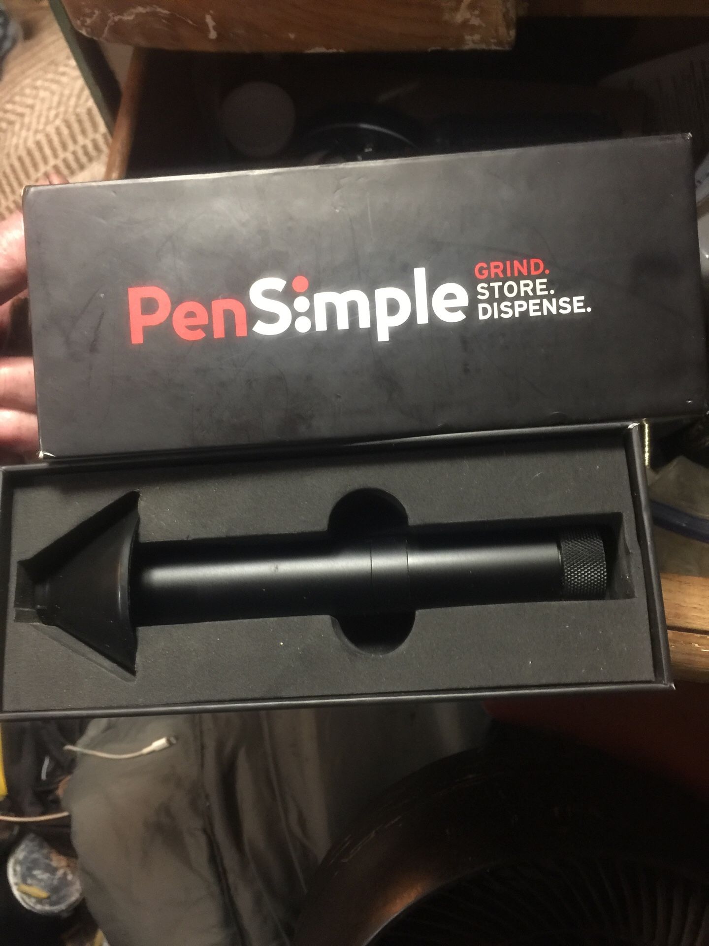 Pen Simple grinder storage Dispenser