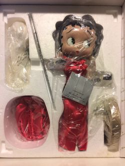 Betty Boop, Unforgettable porcelain doll