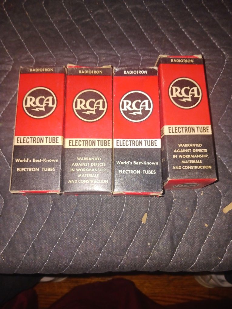 Set Of 4- Vintage RCA Electron Tubes 