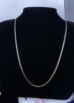$900 Three Tone Yellow White and Rose Gold Valentino Chain Necklace