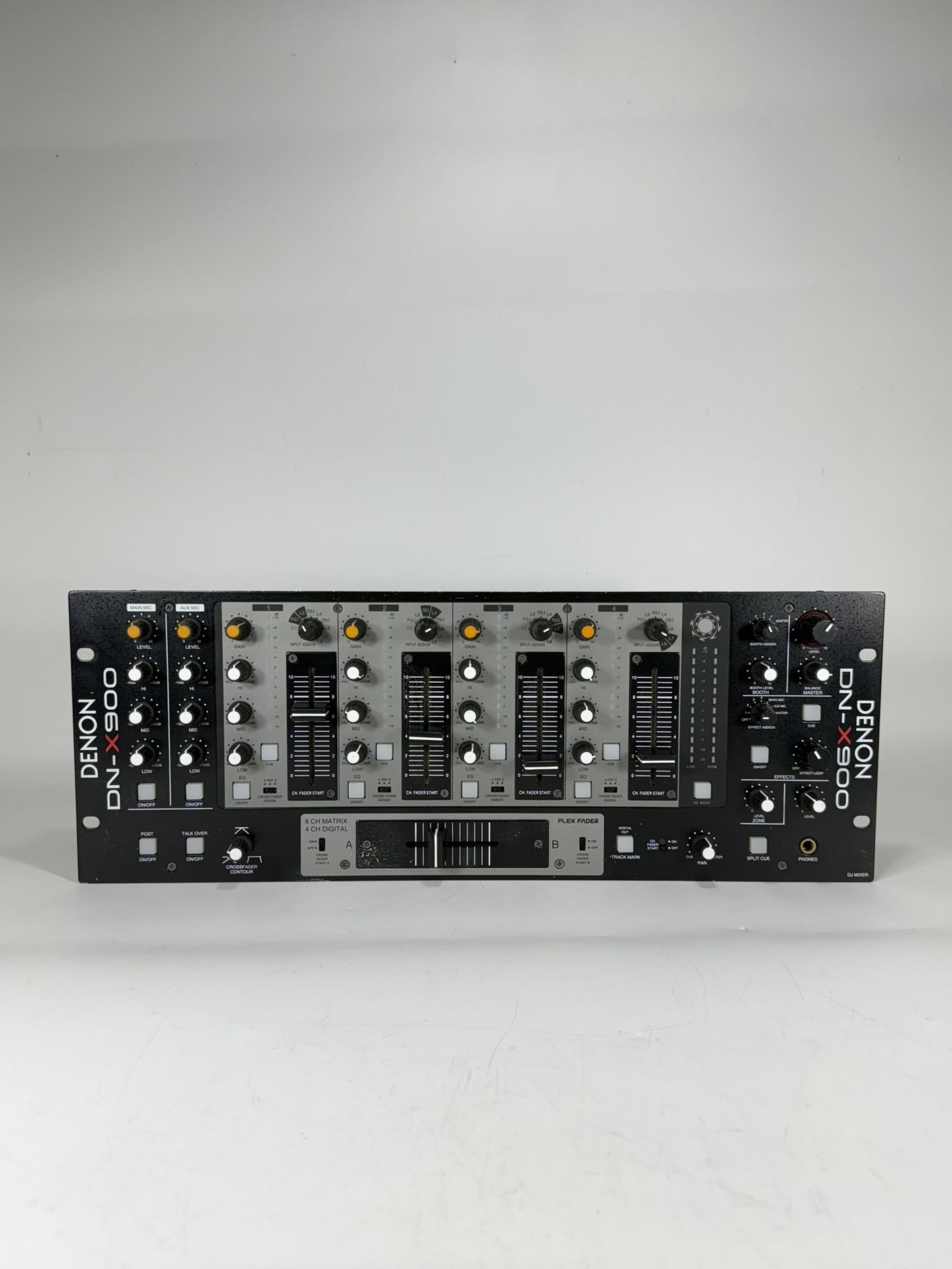 Denon DJ DN-X900 Professional 19-inch Analog/Digital Matrix Mixer - Working