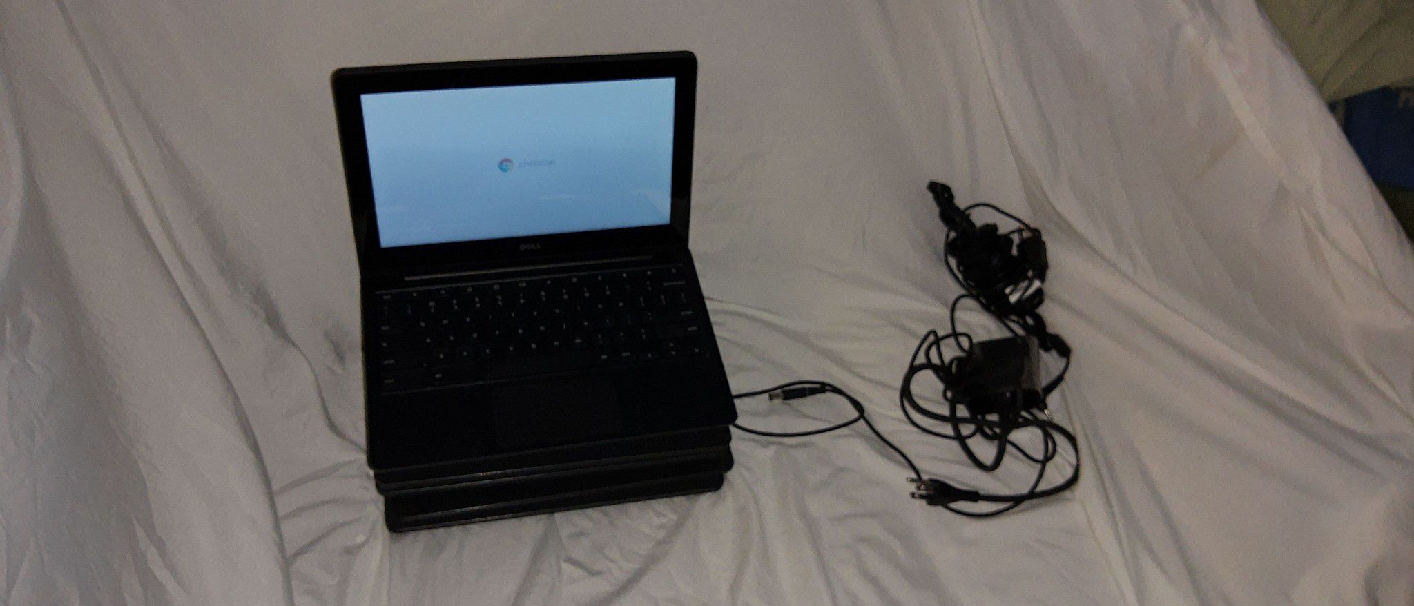 Dell Chromebook Laptop ChromeOs With Charger  Lot
