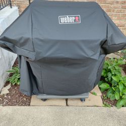 WEBER SPIRIT NATURAL GAS OR PROPANE GRILL